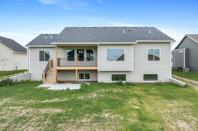 5013 N Emerald, Maize, KS 67101