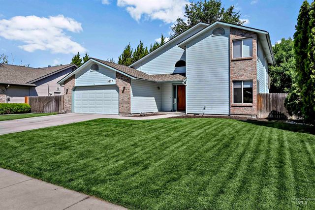 3327 S Crosspoint Ave, Boise, ID 83706
