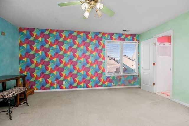 521 SE Asheville Drive, Lee's Summit, MO 64063