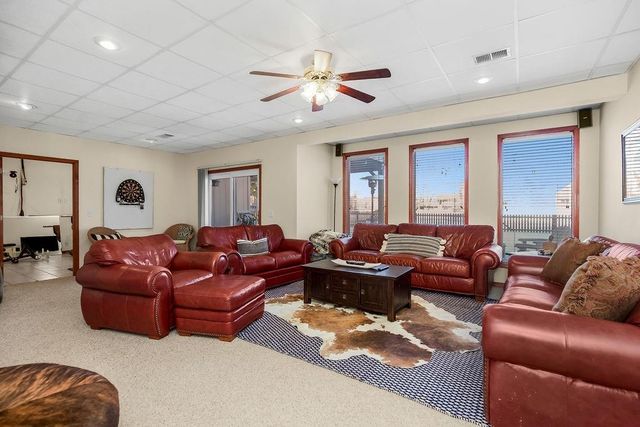 521 SE Asheville Drive, Lee's Summit, MO 64063