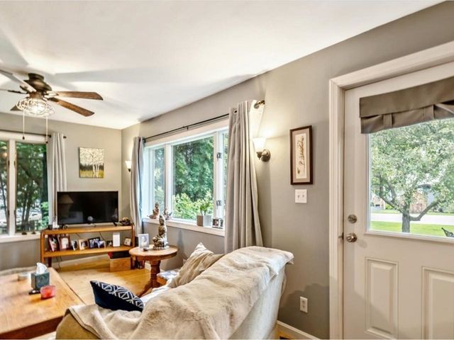 102 McGinn Drive, St. Albans Town, VT 05478