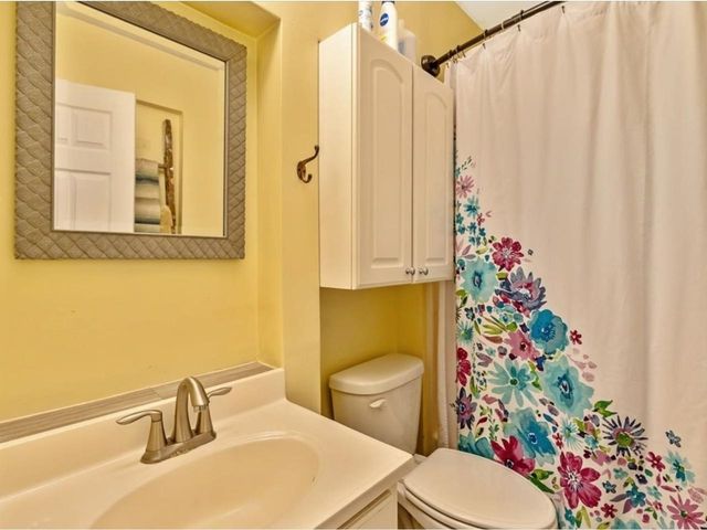 102 McGinn Drive, St. Albans Town, VT 05478