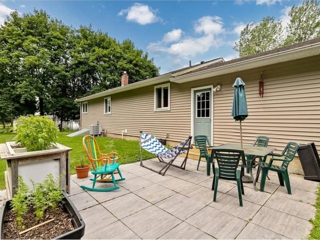 102 McGinn Drive, St. Albans Town, VT 05478