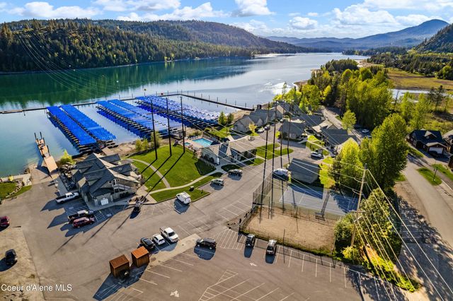 424 Becker Ln, Dover, ID 83825