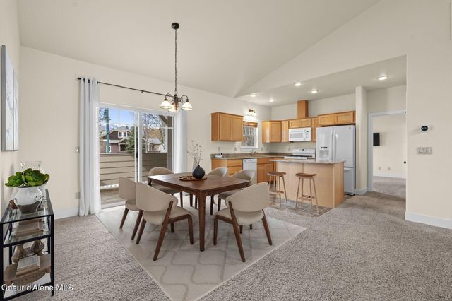 424 Becker Ln, Dover, ID 83825