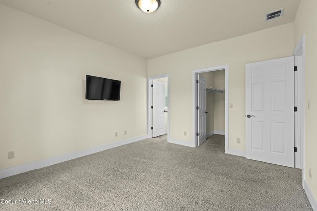 424 Becker Ln, Dover, ID 83825