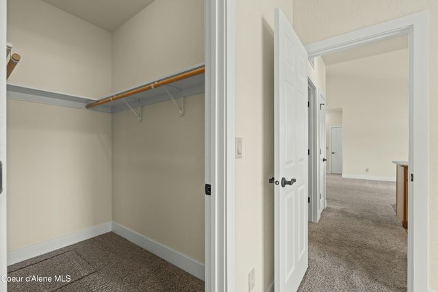 424 Becker Ln, Dover, ID 83825