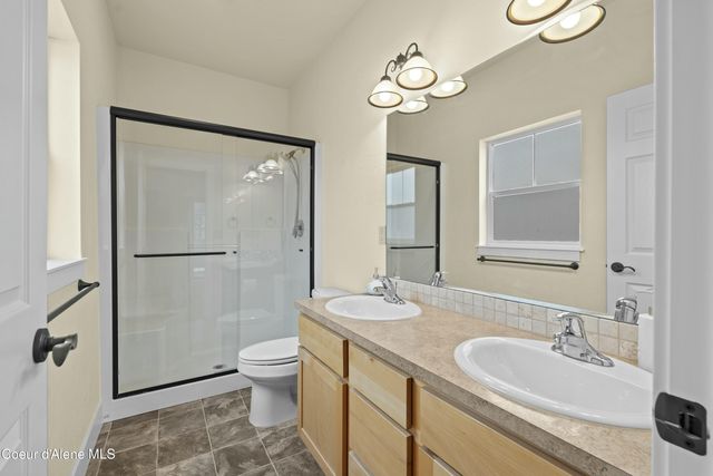 424 Becker Ln, Dover, ID 83825