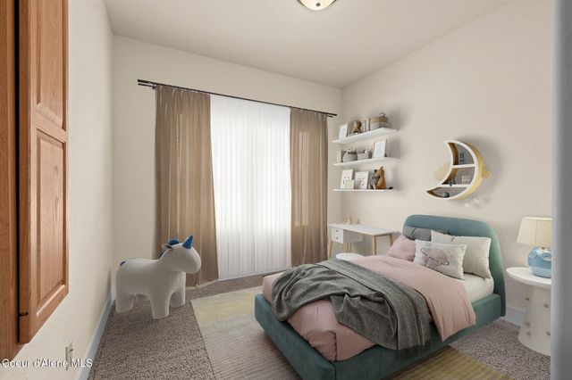 424 Becker Ln, Dover, ID 83825