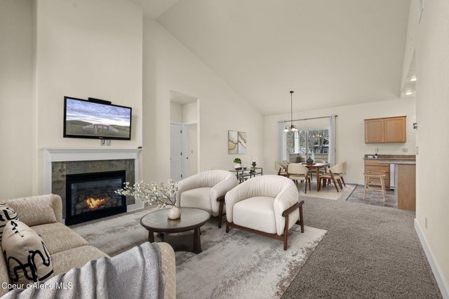 424 Becker Ln, Dover, ID 83825