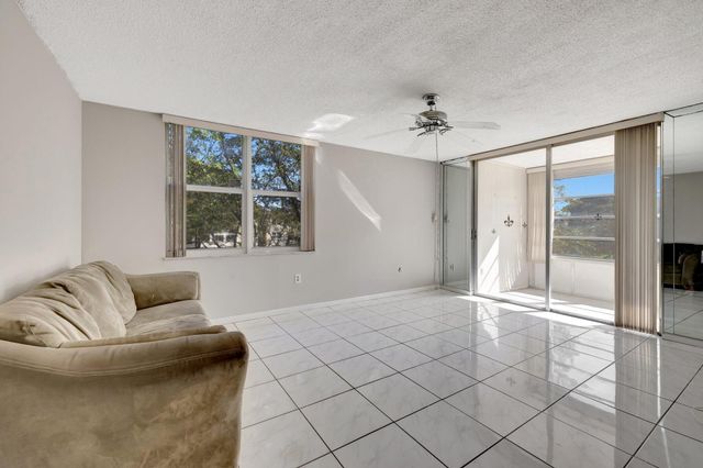 9101 Lime Bay Boulevard 312, Tamarac, FL 33321