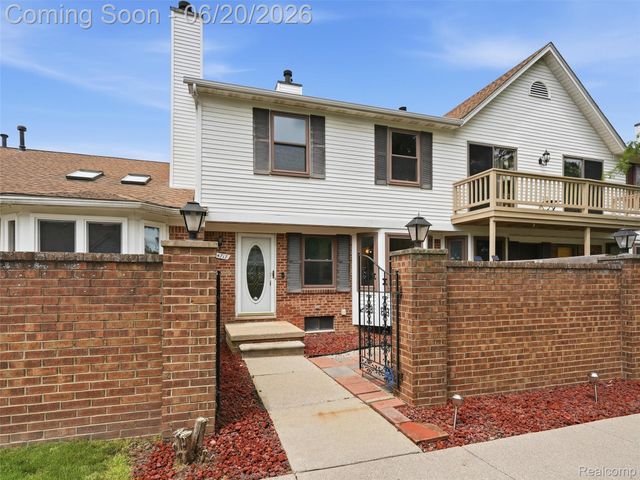 34717 E Wilma Court, Chesterfield Township, MI 48047