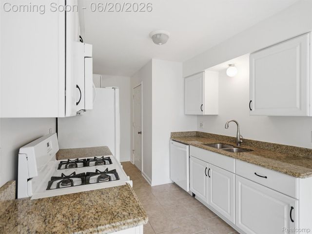 34717 E Wilma Court, Chesterfield Township, MI 48047