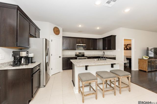 38451 Brown Rd, Prairieville, LA 70769