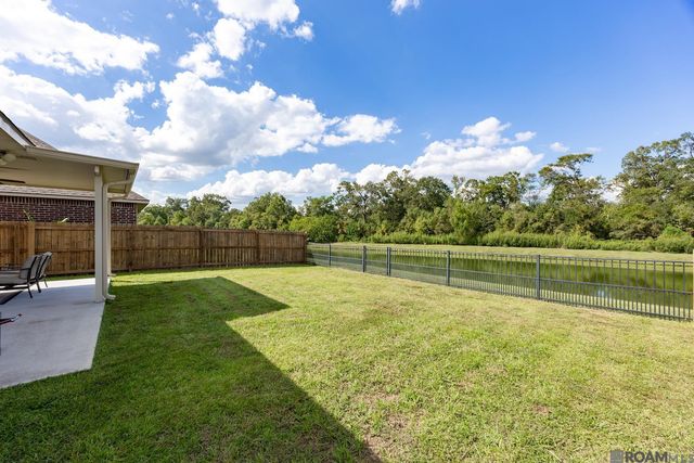 38451 Brown Rd, Prairieville, LA 70769