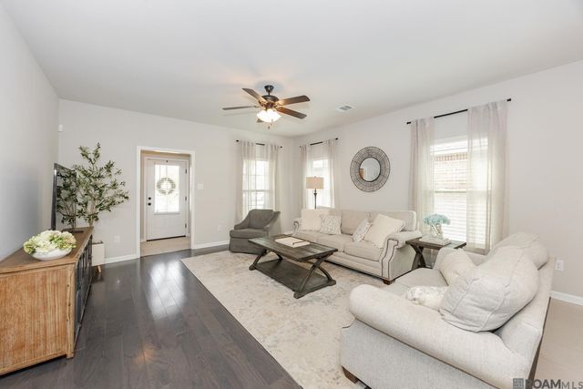 38451 Brown Rd, Prairieville, LA 70769