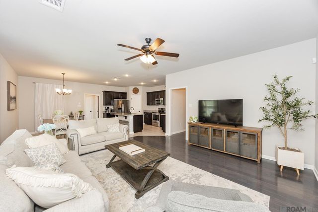 38451 Brown Rd, Prairieville, LA 70769