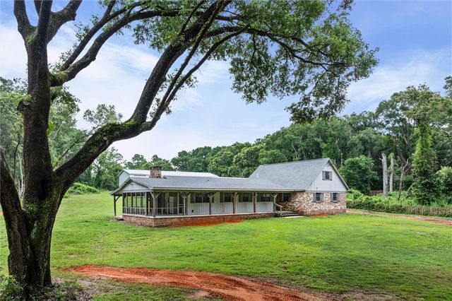 4058 Leroy Stevens Road, Mobile, AL 36619
