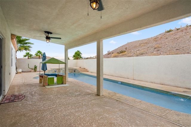 2915 Desert Trail Drive, Bullhead City, AZ 86429