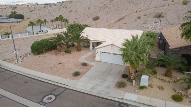 2915 Desert Trail Drive, Bullhead City, AZ 86429