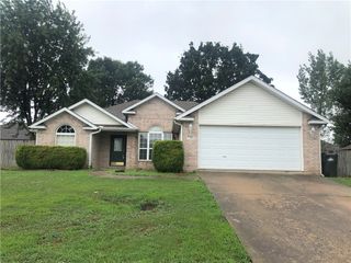 720 Pennington Street, Lowell, AR 72745