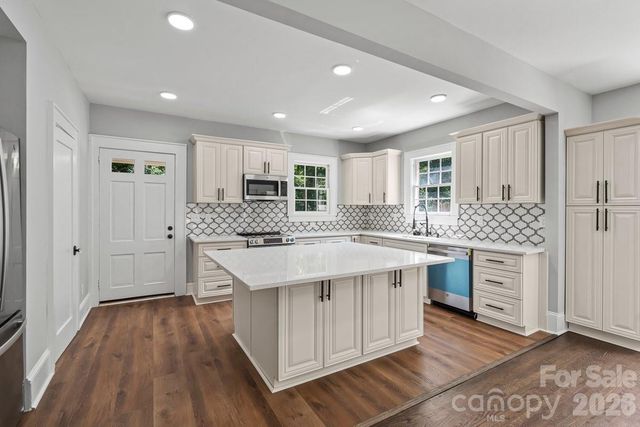 303 Lancaster Avenue, Monroe, NC 28112