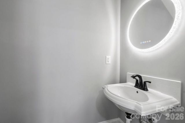 303 Lancaster Avenue, Monroe, NC 28112