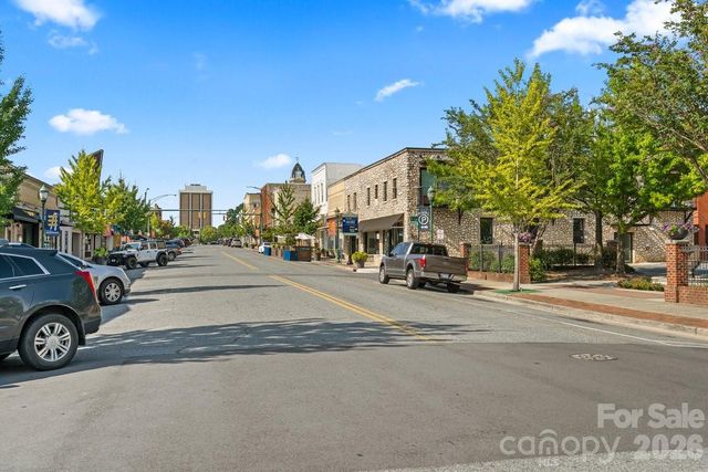 303 Lancaster Avenue, Monroe, NC 28112