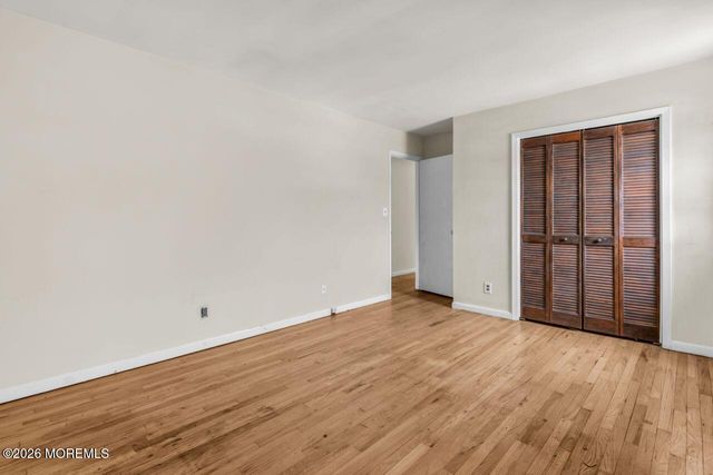 88 Lynn Court, Belford, NJ 07718