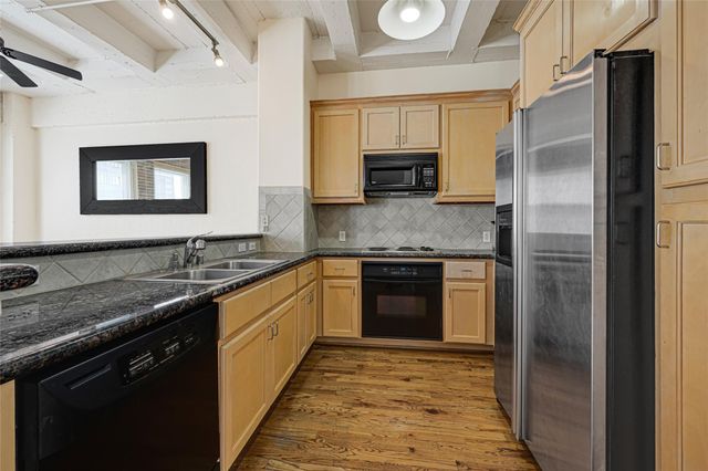 1120 Texas Street 7D, Houston, TX 77002