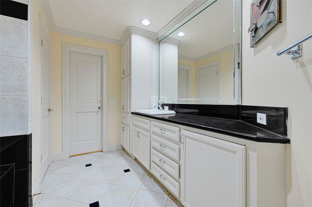 1120 Texas Street 7D, Houston, TX 77002
