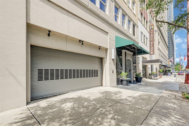 1120 Texas Street 7D, Houston, TX 77002