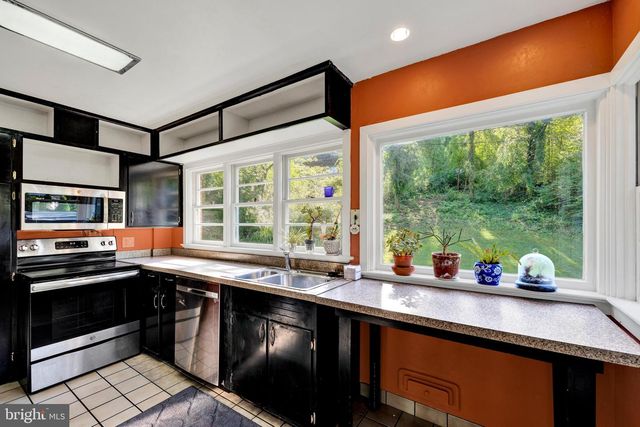 1835 ALSACE RD, Reading, PA 19604