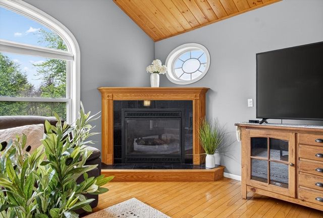24 Hampstead Street, Methuen, MA 01844