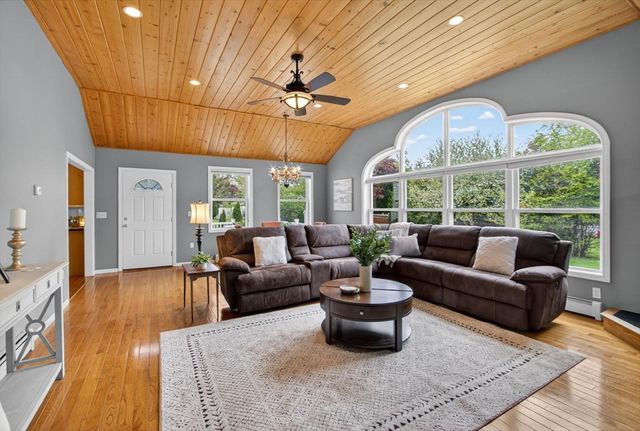 24 Hampstead Street, Methuen, MA 01844
