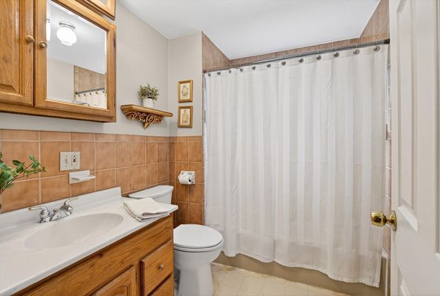 24 Hampstead Street, Methuen, MA 01844