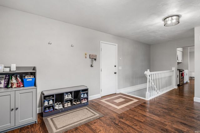 2211 Lima Lane, Fort Wayne, IN 46818