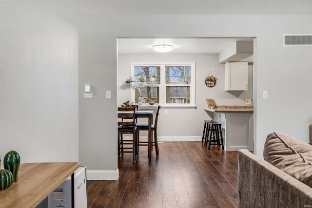 2211 Lima Lane, Fort Wayne, IN 46818