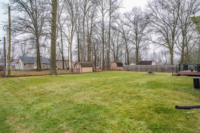 2211 Lima Lane, Fort Wayne, IN 46818