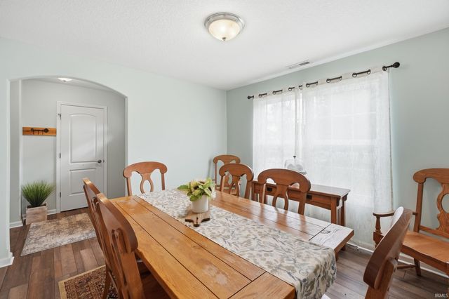 14940 Feighner Road, Roanoke, IN 46783