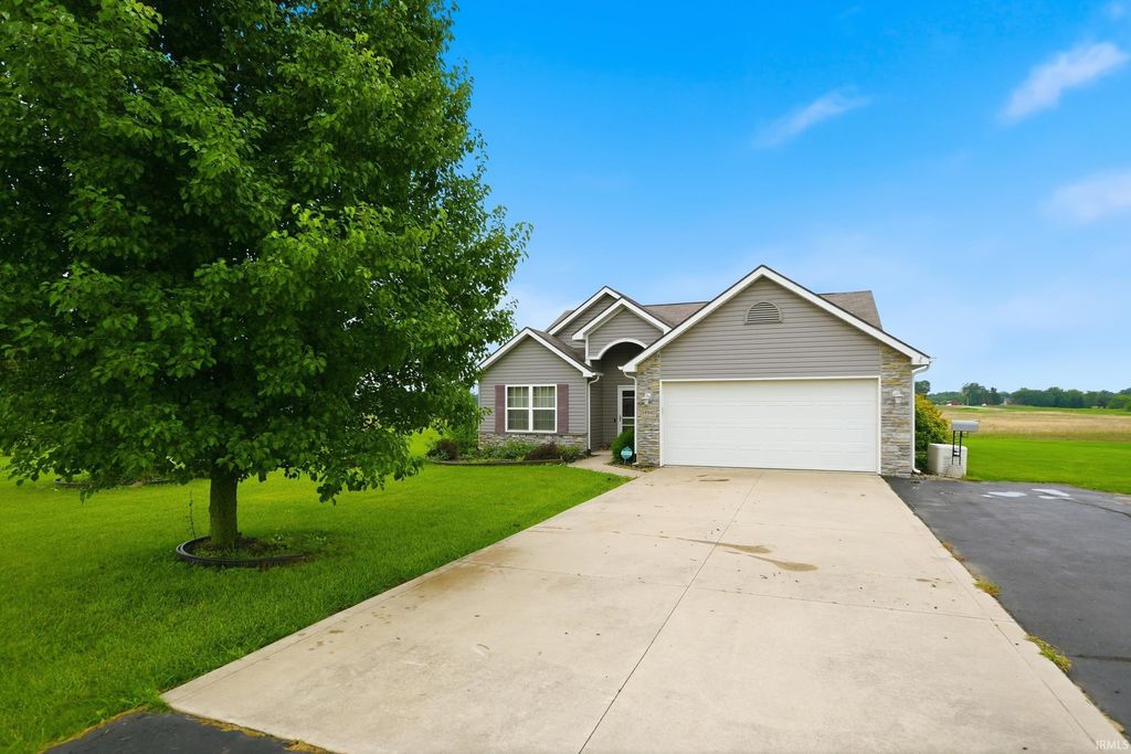 14940 Feighner Road, Roanoke, IN 46783
