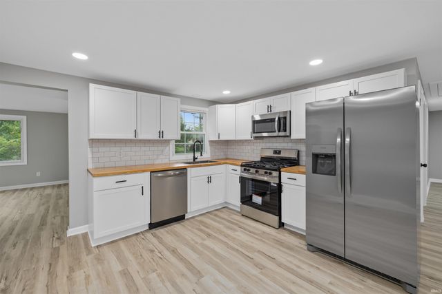 3930 Wenonah Lane, Fort Wayne, IN 46809