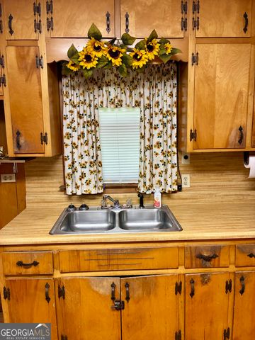 3813 Lithia Way, Lithia Springs, GA 30122