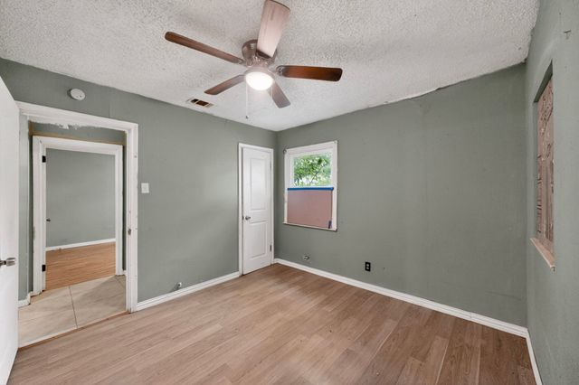 3102 Kilburn Avenue, Dallas, TX 75216