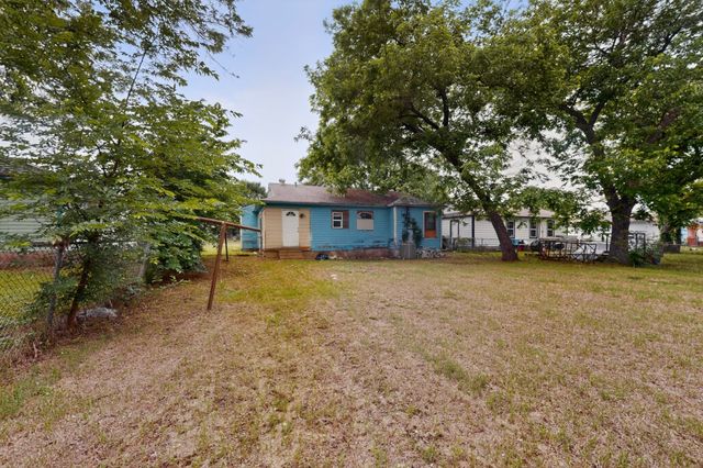 3102 Kilburn Avenue, Dallas, TX 75216