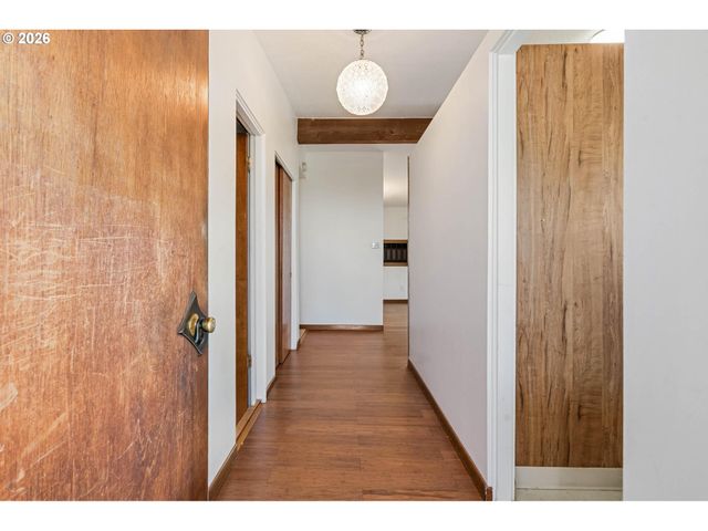 1421 HARVARD Ave, Gladstone, OR 97027