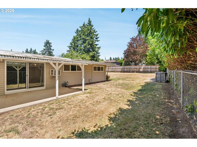 1421 HARVARD Ave, Gladstone, OR 97027
