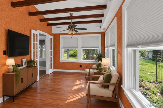 9122 Delphine Avenue, St Louis, MO 63114