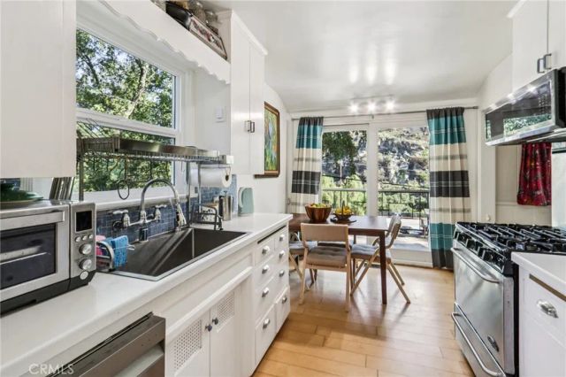 432 Fernwood Pacific, Topanga, CA 90290