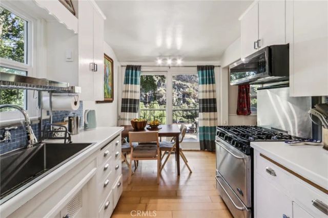 432 Fernwood Pacific, Topanga, CA 90290